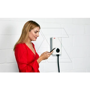 Зарядное устройство Terra AC W7-G5-R-0, вход 100..240VAC, с кабелем Type 2, 7.4kW, RFID, 1xEthernet, IP54
