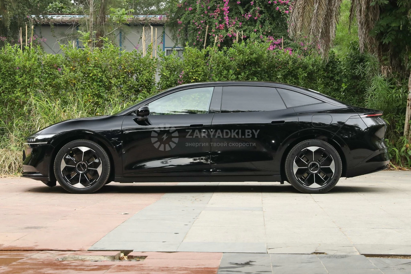 Электромобили Электромобиль Zeekr 007 Drive