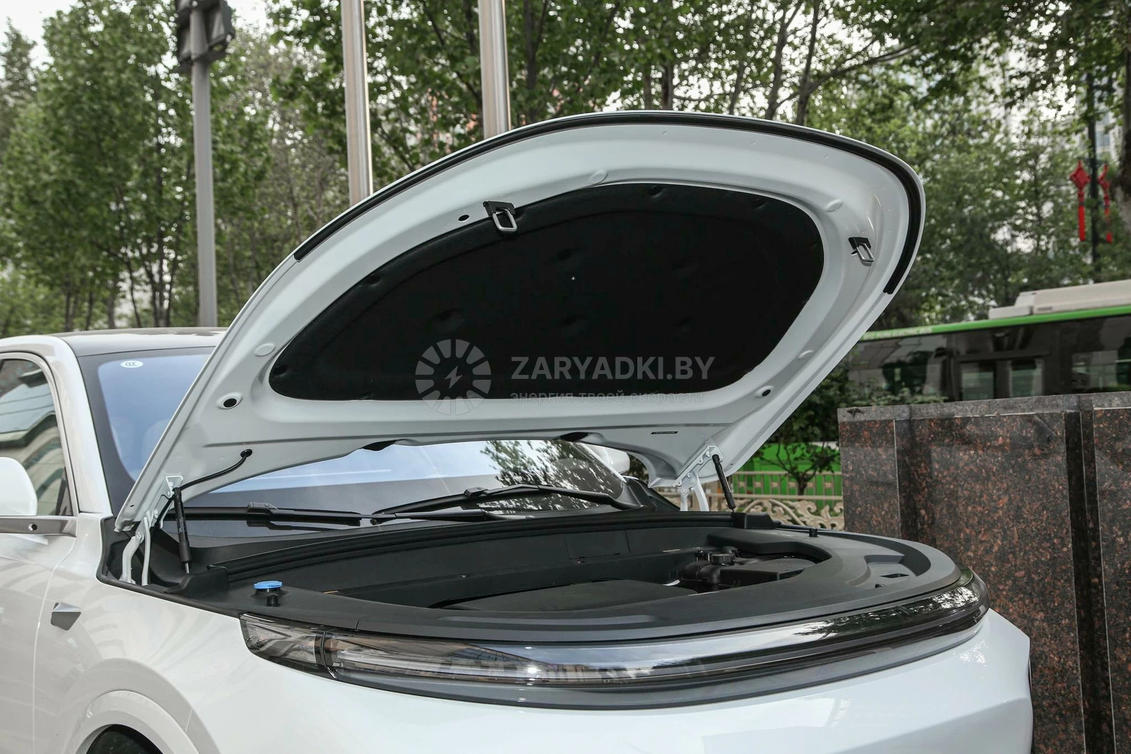 Электромобили Электромобиль Lixiang L7 Pro