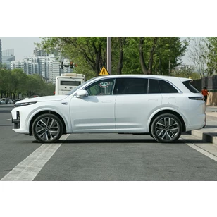 Электромобиль Lixiang L7 Pro