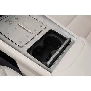 Электромобиль Avatr 12 Luxury
