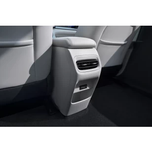 Электромобиль Geely EX2